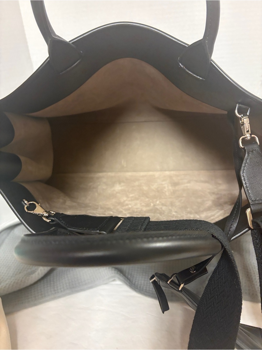 Lanvin Black Leather Tote with Detachable Pouch - Picture 3 of 4